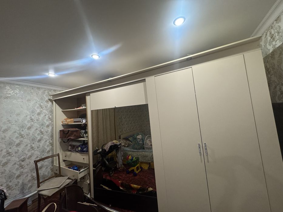 Продам спальный гарнитур в отличном состоянии