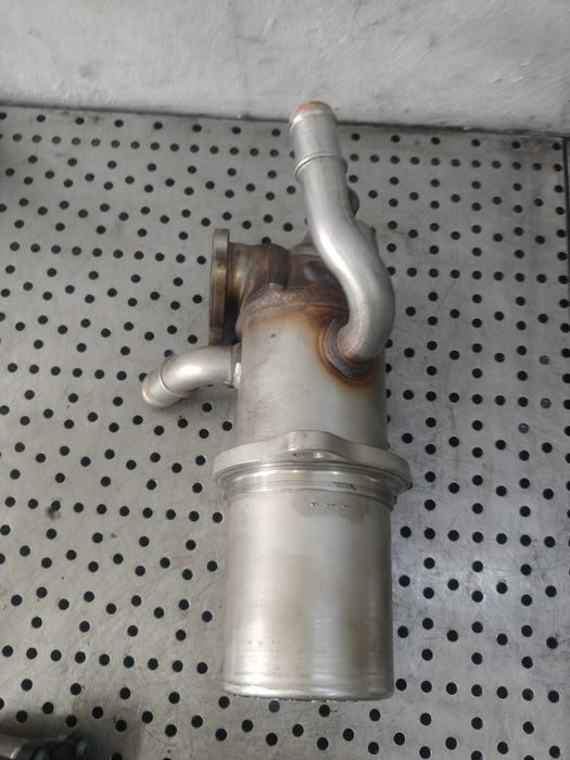 racitor gaze 2.0 tdi deu audi a4 b9  04l131512a