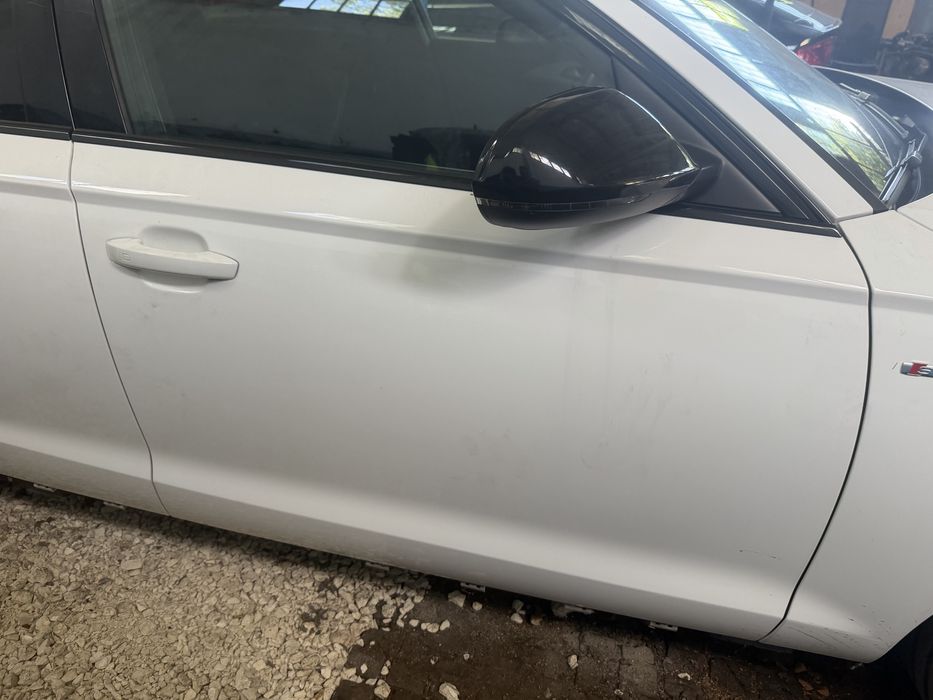Предна дясна врата AUDI A6 C7