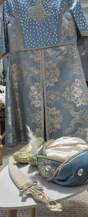 Costum de pașa cu turban,sabie si ciocane băiat 5-7 ani