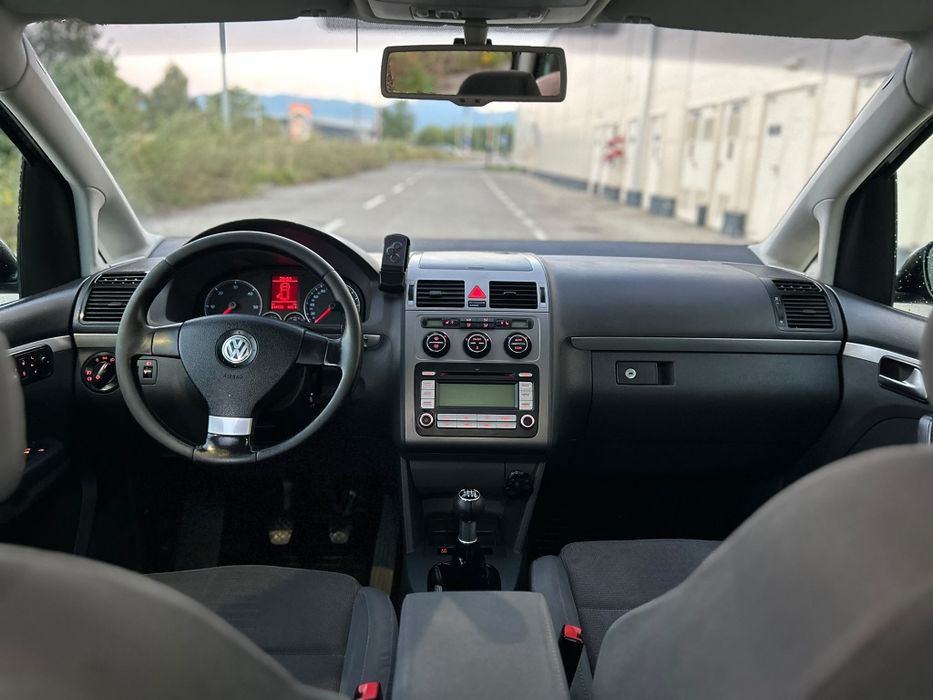 VW - Touran 2.0 D