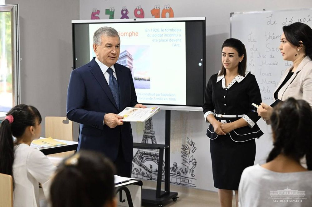 Продаётся новая женская двойка