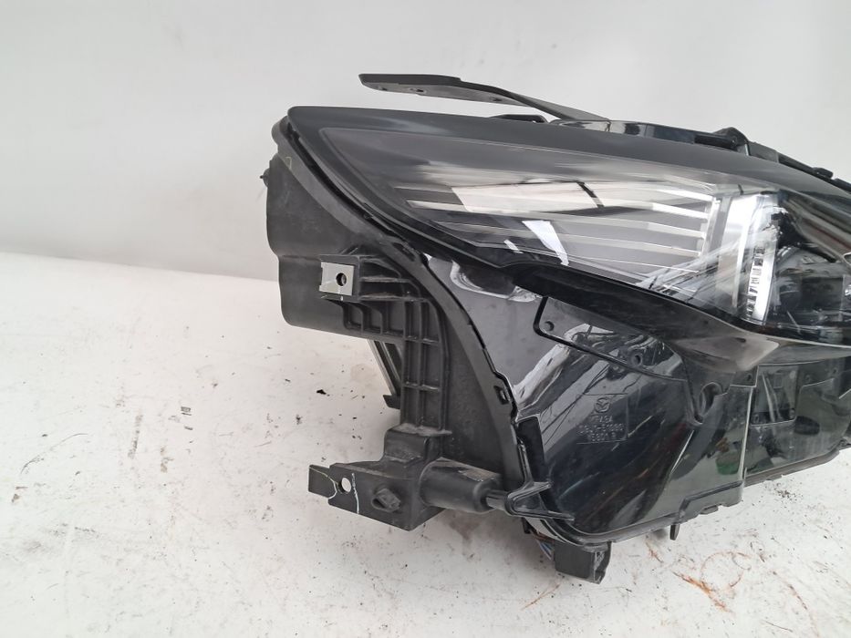 Фар Mazda CX30 2020/25г