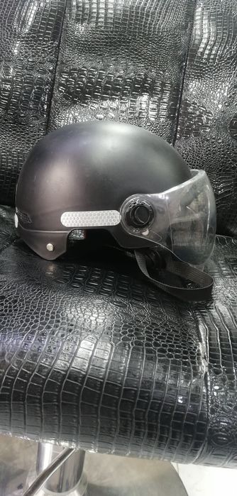 Скутерный  шлем.