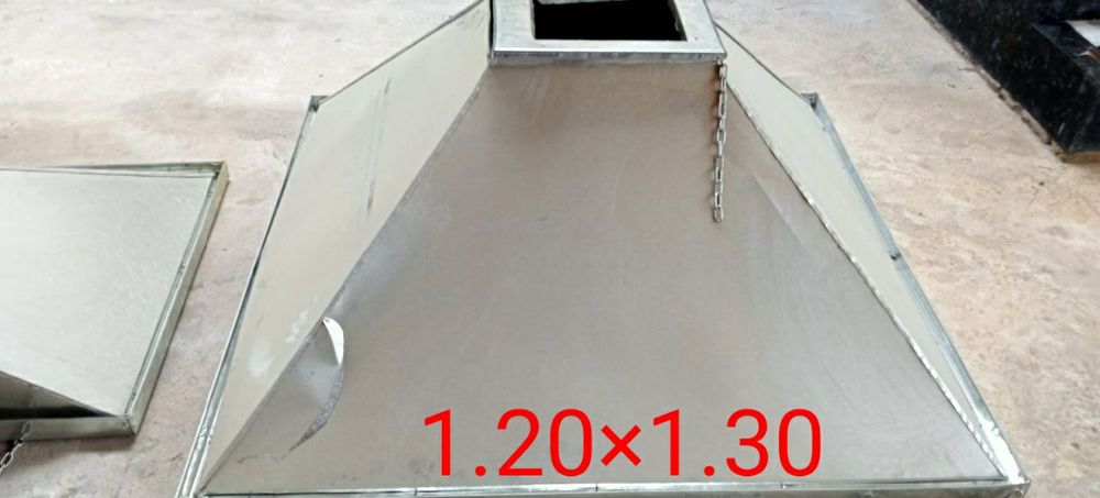 Вытяжка. Зонт. В отличном состоянии.