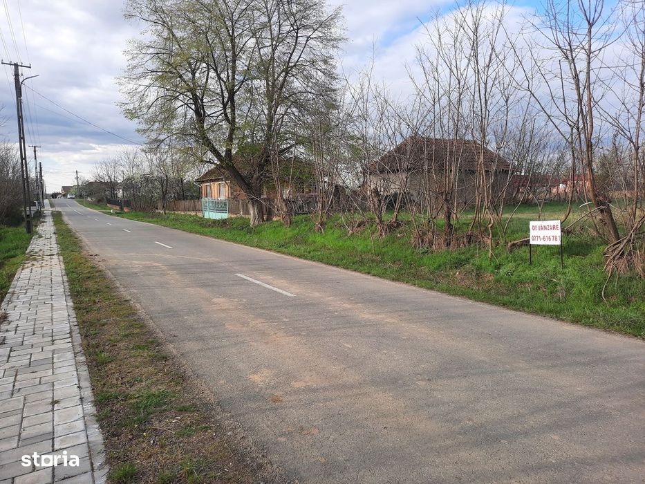Vand teren intravilan 35 Ari Mediesu Aurit - Satu Mare
