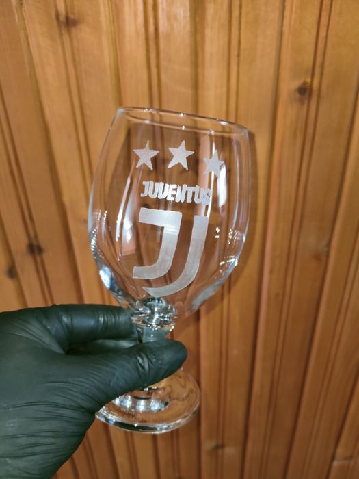 Гравирани чаши по поръчка