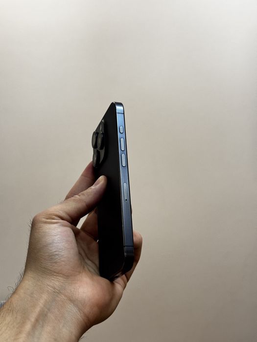 Iphone 15 Pro. 256гб. АКБ 89%