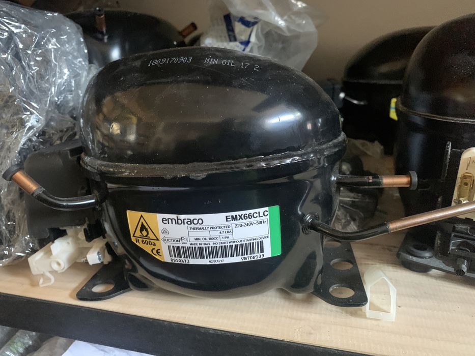 Compresor motor emx80clt 205w -25 frigider embraco nou freon r600 nou