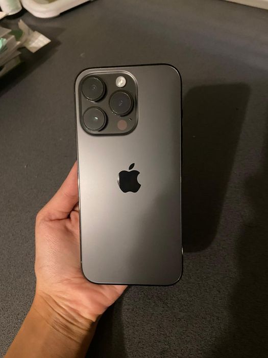 Отдам на запчасти IPhone 14 pro