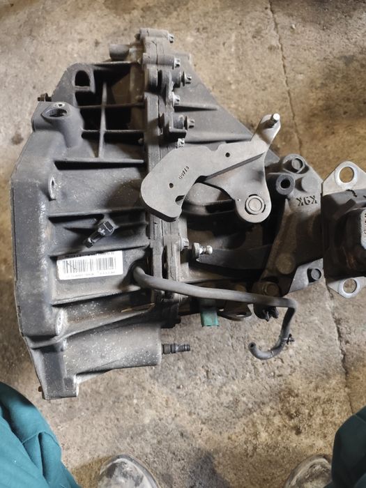 Nissan Qachqai 1.5 dci 106кс-Ръчна скоростна кутия.