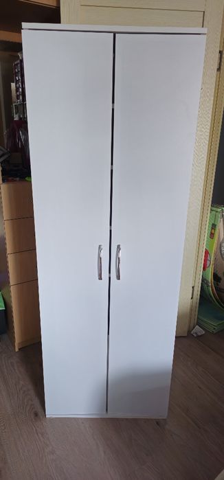 Продам шкаф для обуви