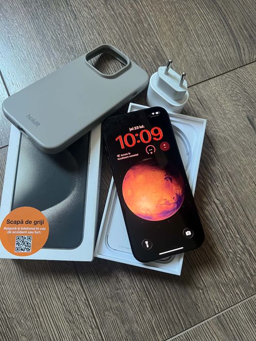 Iphone 15 pro.    .