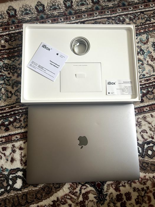 MacBook Pro 15, 2019, 16/256