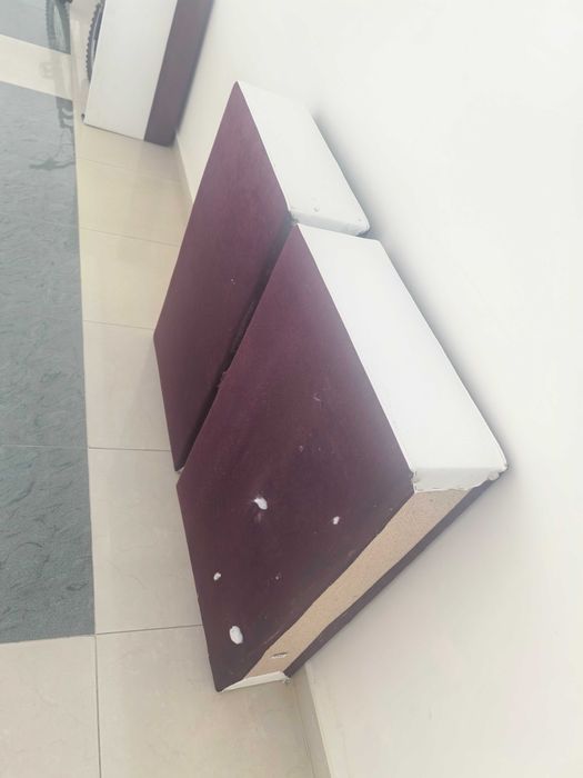 Продавам разтегателен диван Слънчев бряг