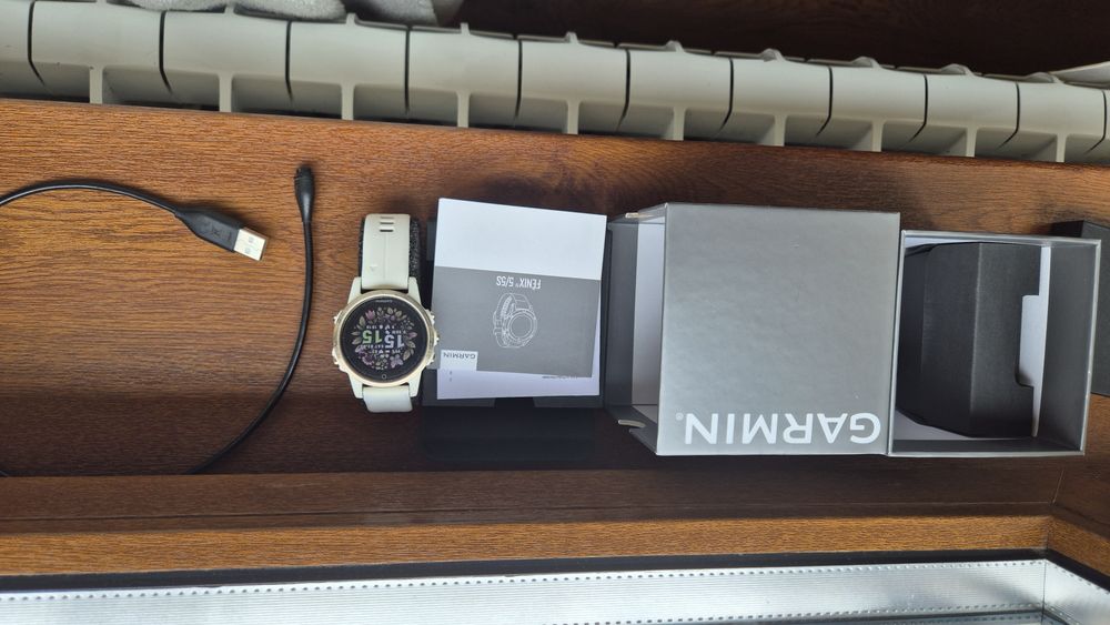 Garmin Fenix 5S Sapphire
