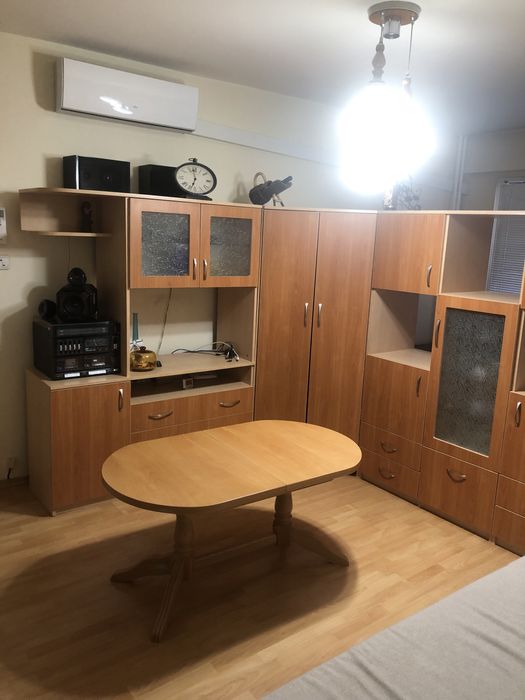 Холна секция на модули с гардероб ъглов и двулицева страна.