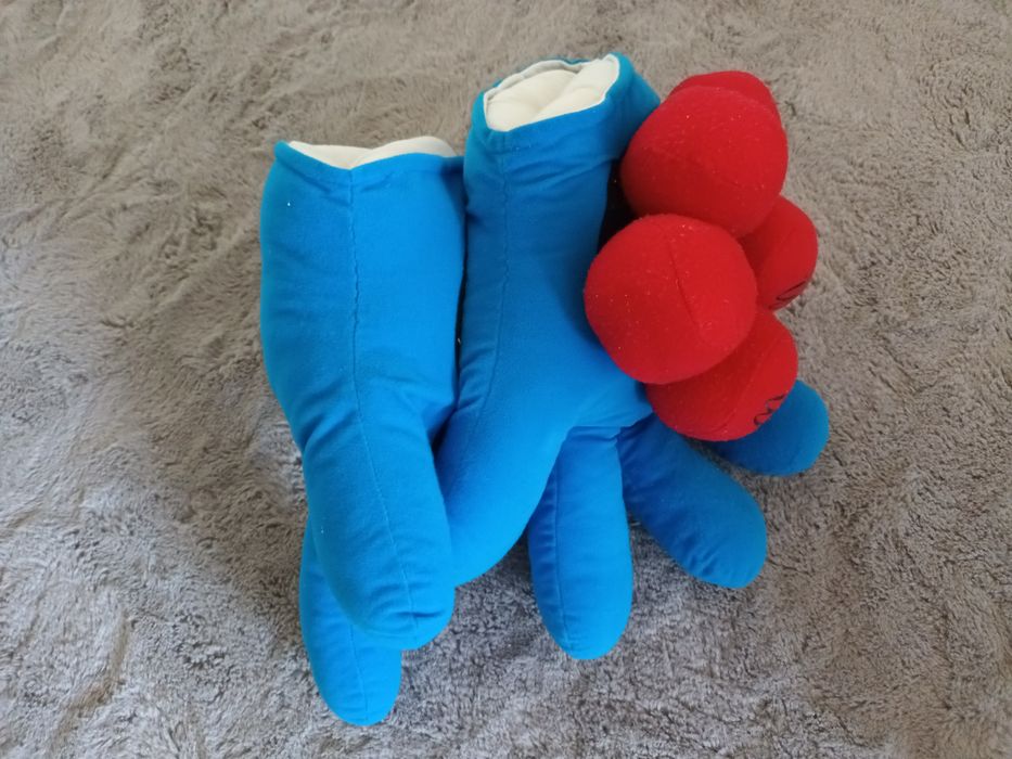 Mănuși lipicioase cu mingi pluș joc