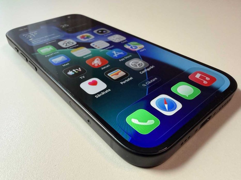  Apple / iPhone 15 128 Gb / Black
