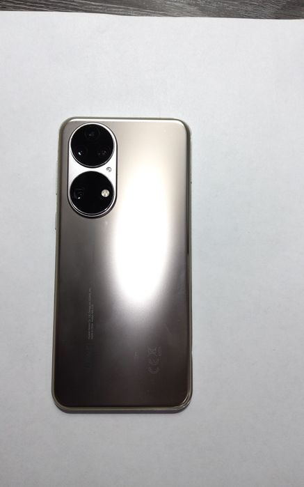 Телефон HUAWEI P50