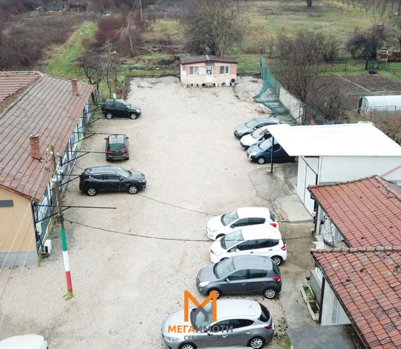 Дава под наем Офиси с Парцел - гр. Севлиево 1000m²