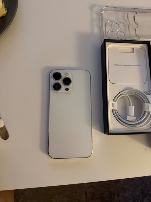 iPhone 13 Pro в хорошем состоянии