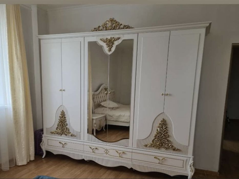Новый спальный гарнитур