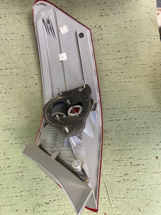 Продам фонарь на камри 40