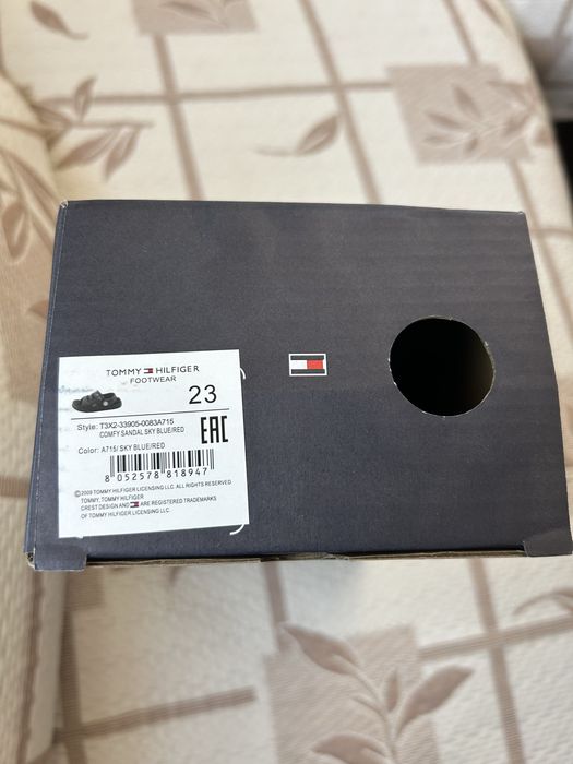 Сандалки Tommy Hilfiger 23