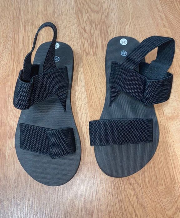 Sandale negre cu barete marimea 36 - confort si stil casual