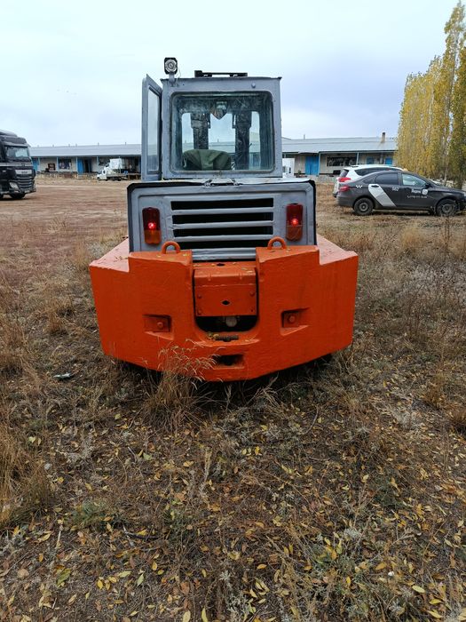 Продам погрузчик Львов