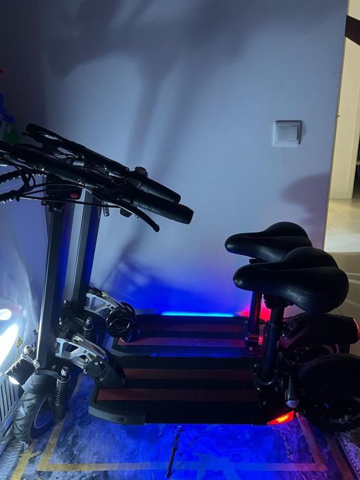 Продам элеткро самокат kugo m4 pro