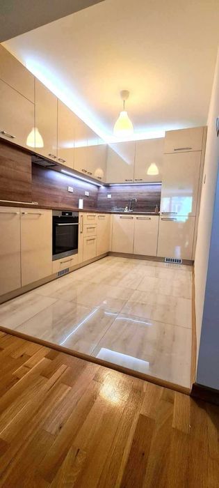 Дава се под наем Тристаен апартамент в София, Борово - 100 кв.м за 900 € - Снимка #8