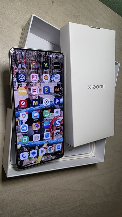 Xiaomi 14T PRO 12 RAM, 512 GB + подарък зарядно 120 W - като нов