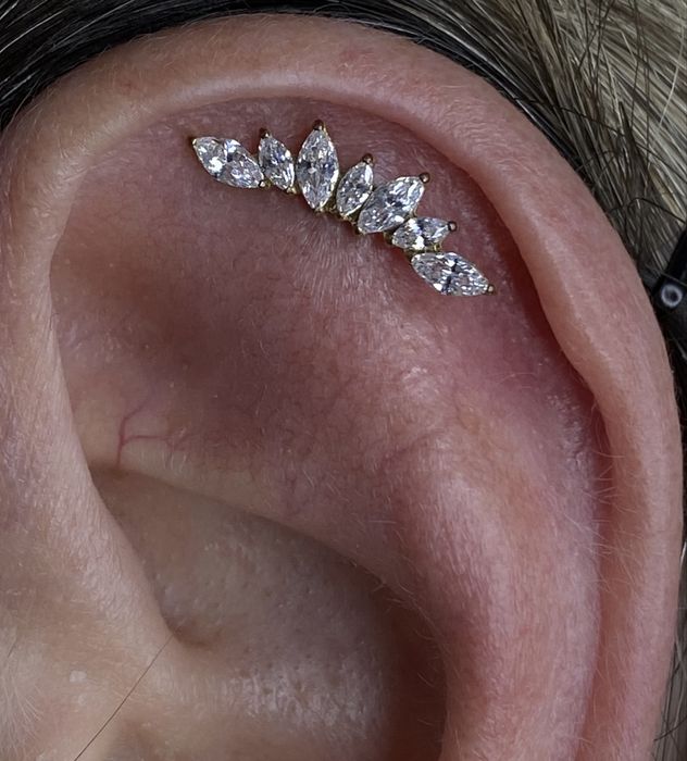 Пирсинг и прокол ушей