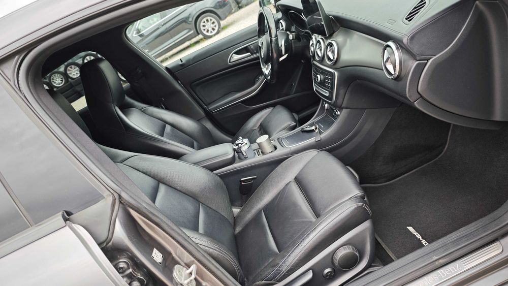 Всичко Платено/Напълно Обслужен CLA220 Mercedes