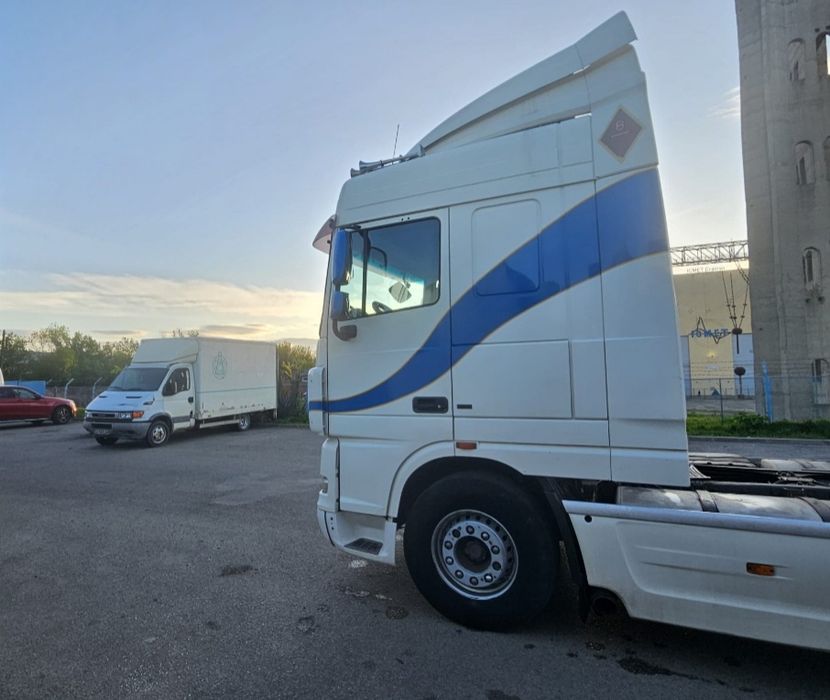 Vând Daf XF 105 460 Standart retarder