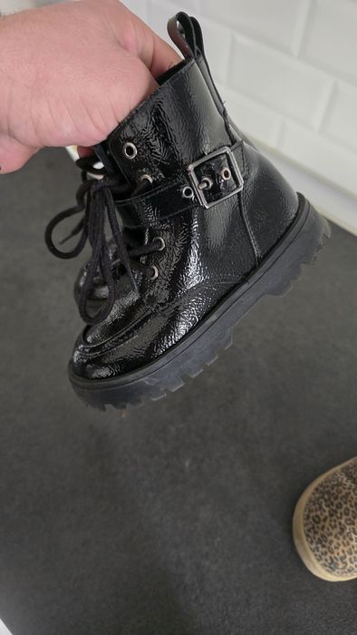 Боти Zara номер 25