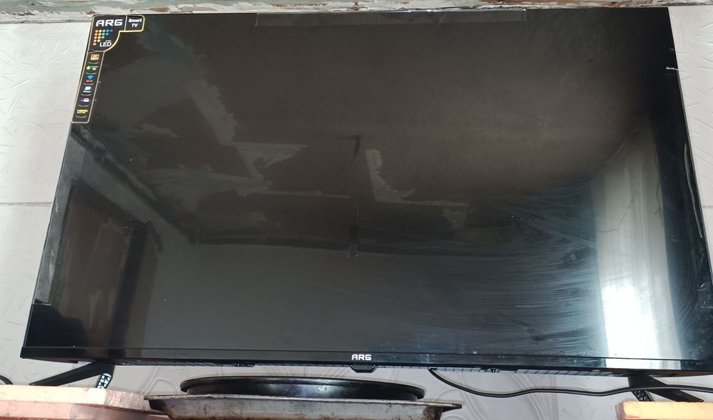 Продам смарт ТВ .ARG (телевизор )