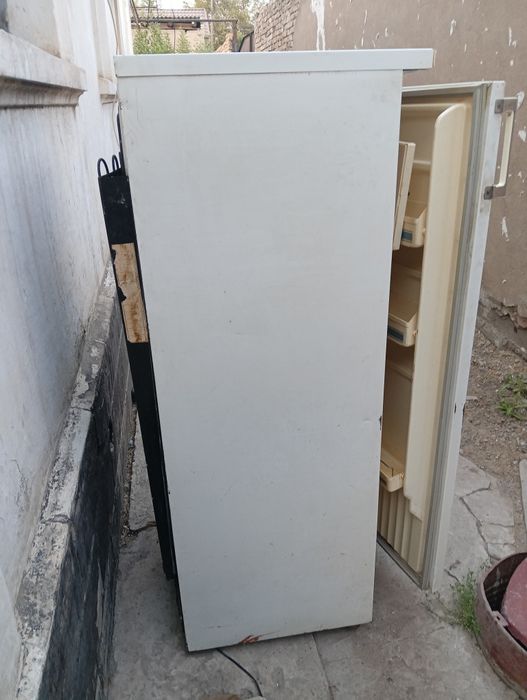 Продаётся холодильник б у