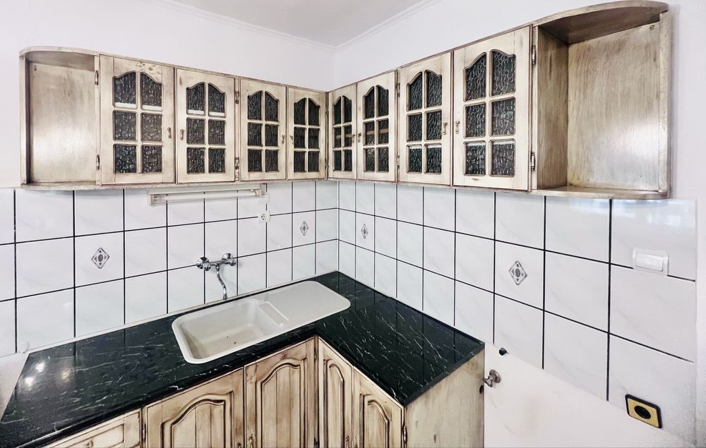 Ъглова Кухня  180/180