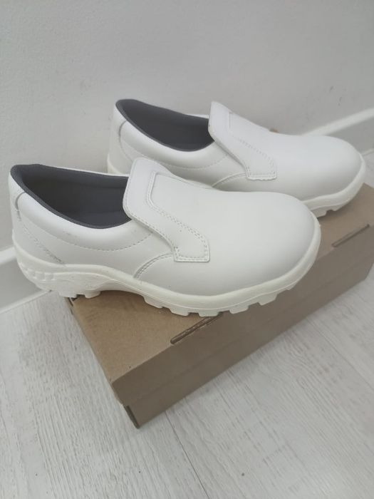 Спец обувь белая