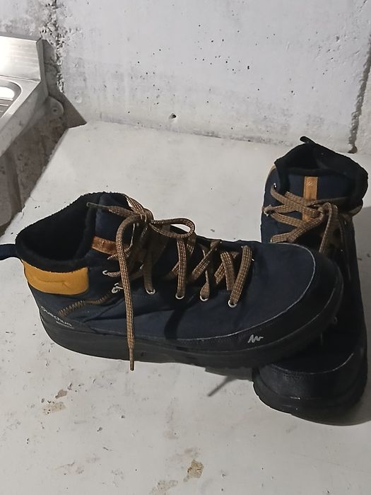 Vând adidas.gheata marimea 46