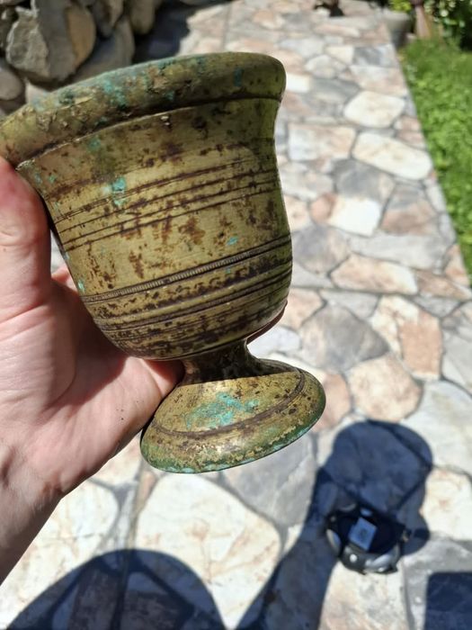 Две бронзови стари хаванчета