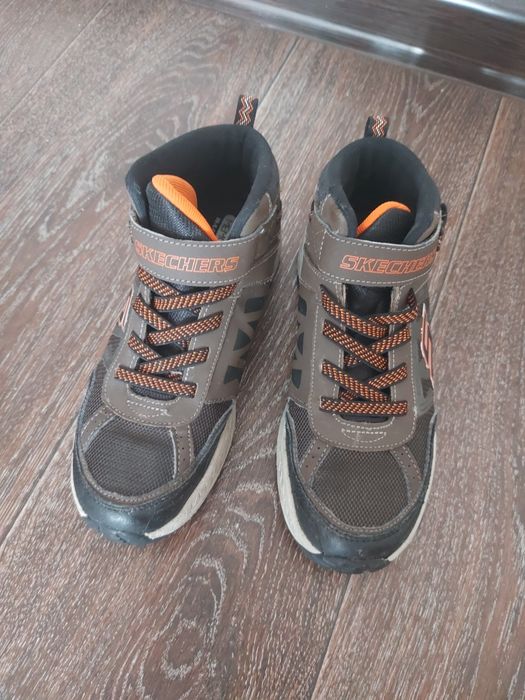 Ботинки для мальчика, кроссовки на мальчика