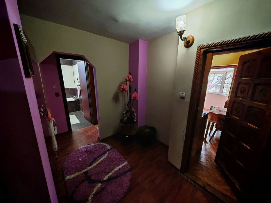 apartament 2 camere etaj 1 zona i