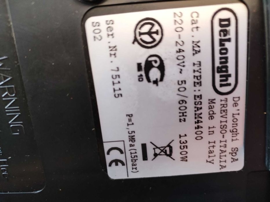 Кафемашина Delonghi Magnifica ESAM 4400 на части