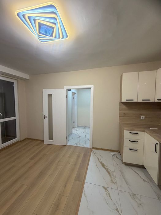 Ремонтиран и обзаведен тухлен 3 стаен апартамент