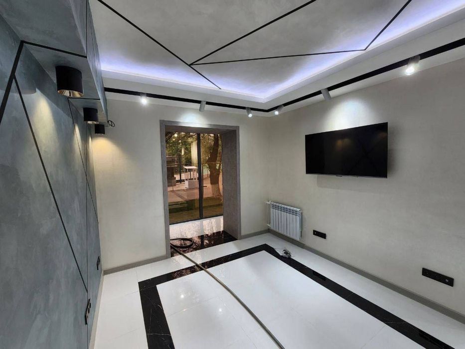 Ц-7 ЦУМ | 60кв - нежилое помещение Продажа