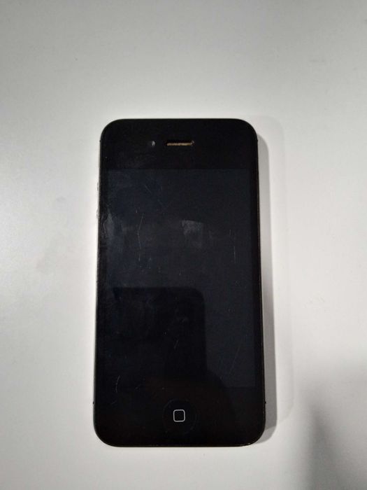 Vand Iphone 4s pentru piese
